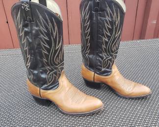 Chris and Pam Ralph Lauren 8.5 A BlackBrown Rt Side