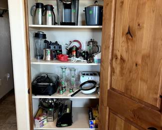 Small Appliances, Vitamix 5200 (retail $300), Keurig, Food Saver and more