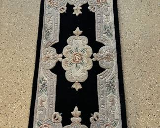 2'x4'  100% Wool Rug