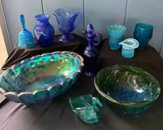 SA121Vintage Blue And Carnival Glass