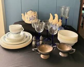 SA181Blue And White Corelle Dishes  More