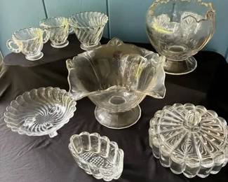 SA151Collection Of Glass Serving Bowls