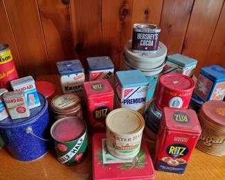 SA211Vintage Canisters 