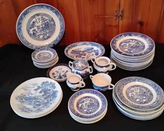 SA166Willow Wake By Royal China 