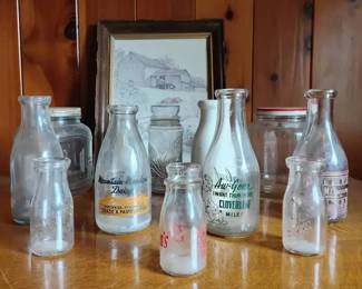 SA182Country Times Vintage Bottle Lot 