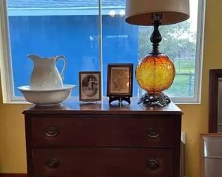 SA171Dresser  Lamp