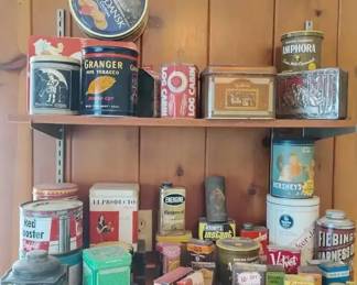 SA162Vintage Tin Lot 