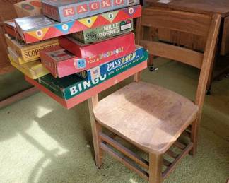 SA177Vintage Games And Chair