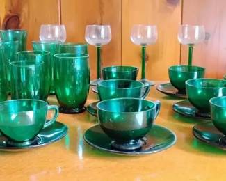 SA185Green Vintage Tea Time