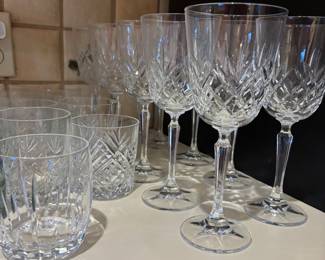 Crystal glasses & stemware