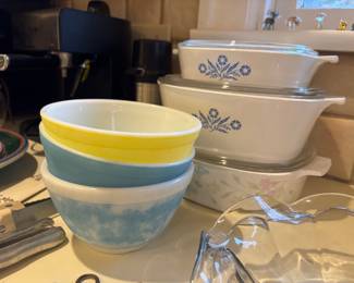 Pyrex & Corningware