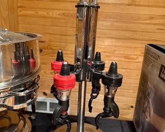 4 liquor dispenser