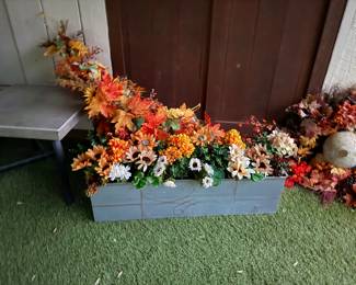 Outdoor garland