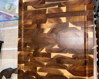 Cutting board 