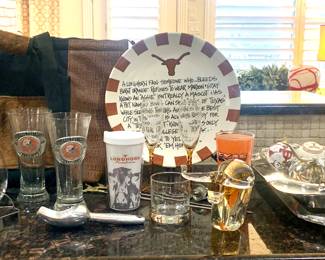 Texas Longhorn memorabilia and gifts / bar ware