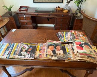 Variety of vintage SPORTS ILLUSTRATED & SPORTS magazine - Longhorn - Texas UT Magazines 1961 - 1964