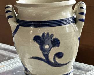 Williamsburg Restoration Blue Flower Salt Glazed-Stoneware Crock Vase w/Handles