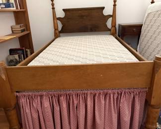 Set of Twin Beds