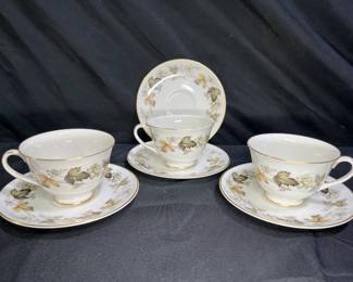 3 Royal Doulton Larchmont Tea Cups & 4 Saucers