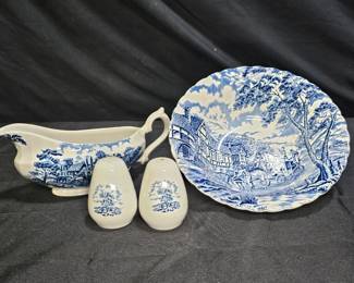 Myott Royal Mail Blue Stagecoach Gravy, S/P, Bowl