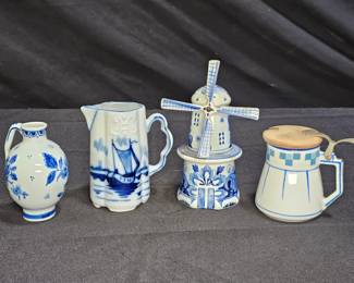 4 Delft Porcelain Miniatures: Pitcher. Jug, & More