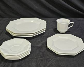 10 Piece Sea Gull White Octagonal Fine China