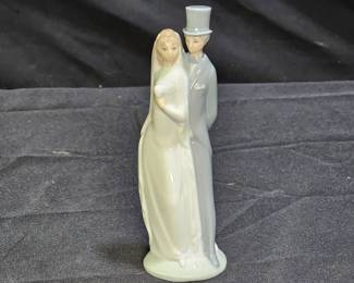 1977 Nao by Lladro "Just Married" Cake Topper