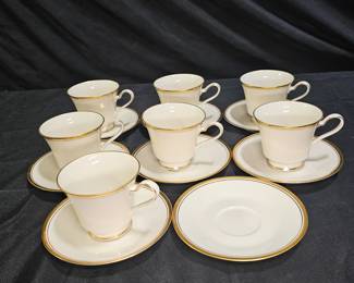Noritake Viceroy #7222 7 Tea Cups & 8 Saucers