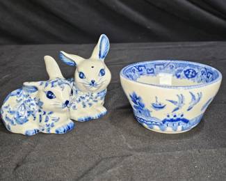 Buffalo China Sauce Bowl & Sadek Bunny Salt/Pepper