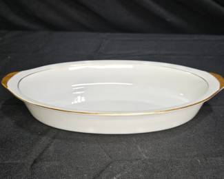 Oven to Table White Oval Cookware