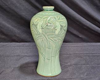 Korean Celadon Porcelain Crackled Glaze Vase