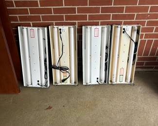 Hanging Grow lights . 4 sets 