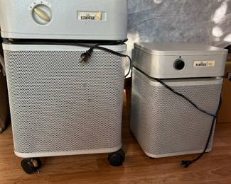 ELECTRONICS, HOUSEHOLD APPLIANCES, TVS, A LOT, AND VERY LOW PRICED.