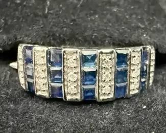 Close up of 14k Blue Sapphire Diamond Ring