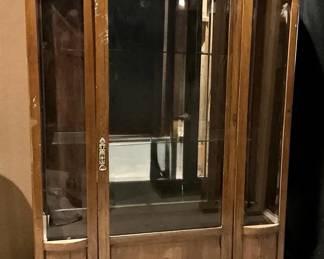 Glass Hutch With Mirror 