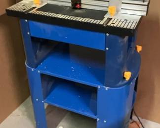 Router w Full Size Table 