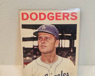 Don Drysdale Topps 1964 Baseball Card