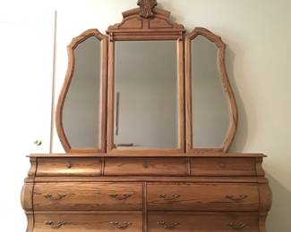 mirror dresser