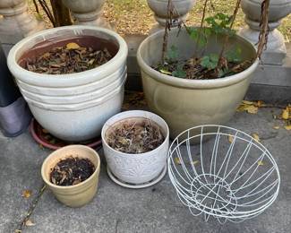 Four Outdoor Plant Pots Two Wire Plant Holders