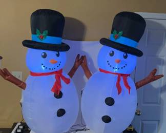 2 Snowman 4 Christmas Tree Inflatables 