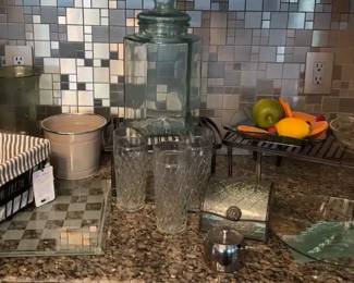 Beverage Serving Items