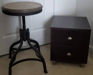 Swivel Chair Mini Wood NightStand W nickel Hardware