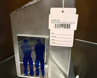 Berti Vallien Glass Sculpture