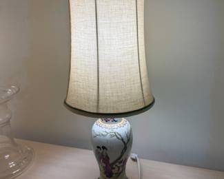Table lamp