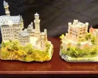 "New Bridge Sparkle & Cheer" in Aiken, SC Starts Closing Sun 12/7 at 8p.Pickup is Tue 12/9 from 2-6p. Please click here to view more photos, descriptions, and current bids: https://ctbids.com/estate-sale/40880