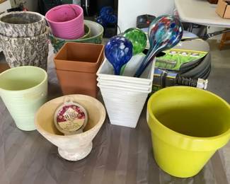 "New Bridge Sparkle & Cheer" in Aiken, SC Starts Closing Sun 12/7 at 8p.Pickup is Tue 12/9 from 2-6p. Please click here to view more photos, descriptions, and current bids: https://ctbids.com/estate-sale/40880