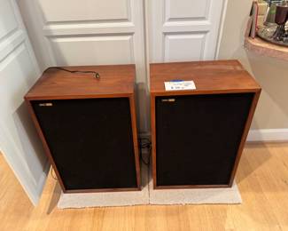 Infinity 2000PC speakers