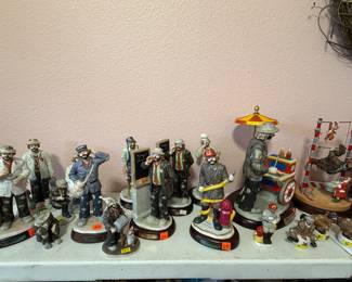 Emmett Kelly figurines