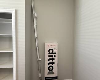 Singer "Ditto" pattern projector - brand new!