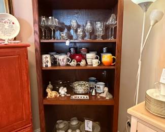 Solid wood bookshelf